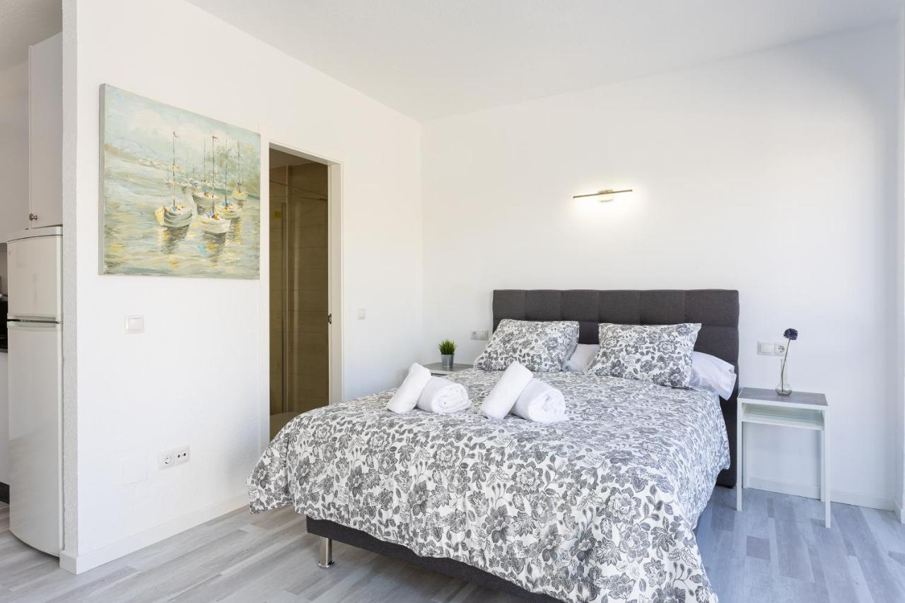 Romana Playa 323 Apartment By Ghr Rentals Marbella Luaran gambar
